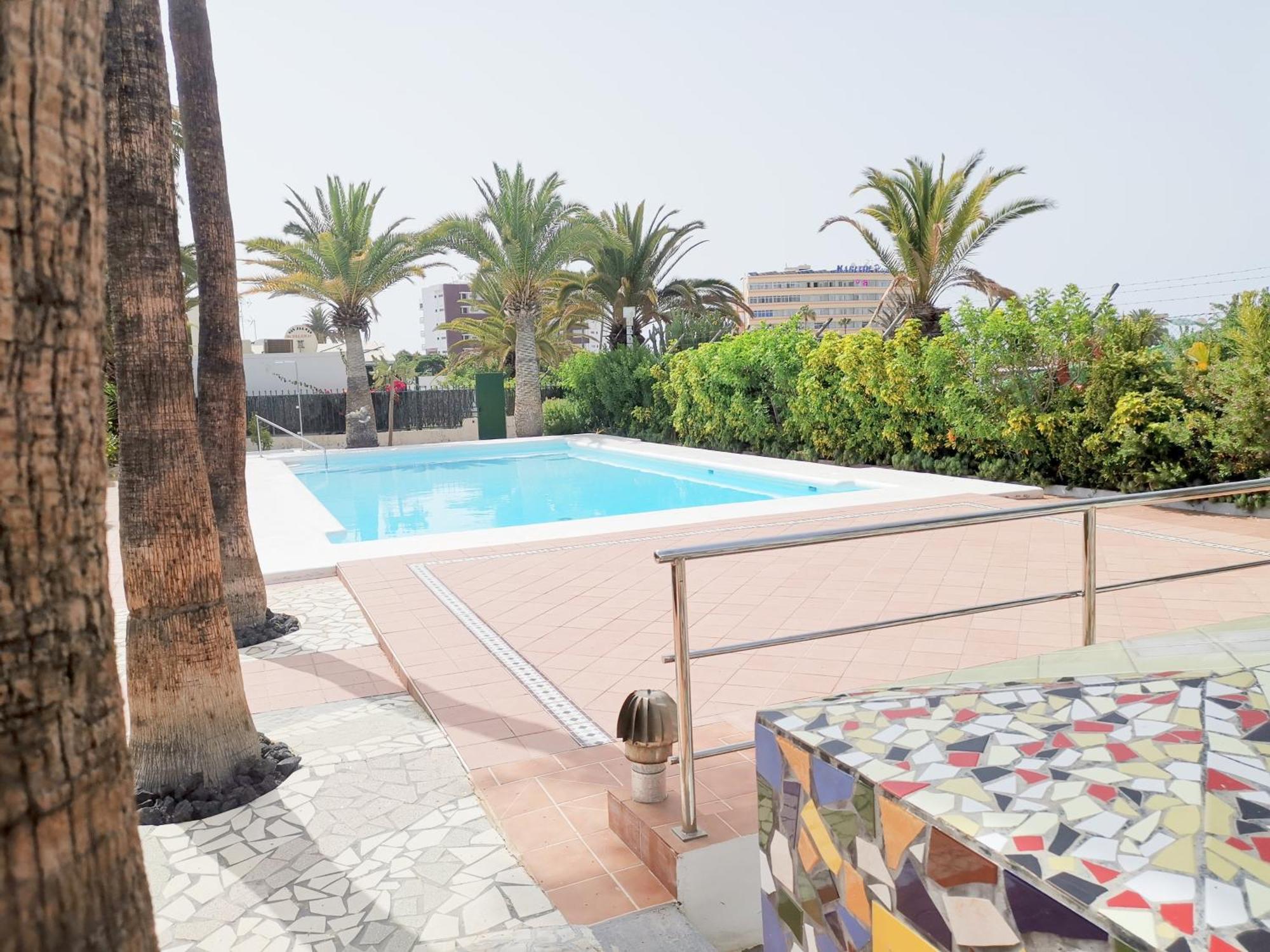 Club 14 By Pride Holiday Rentals Плайя-дель-Інглес Екстер'єр фото